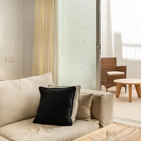 Vivienda Casares Apartment Estepona