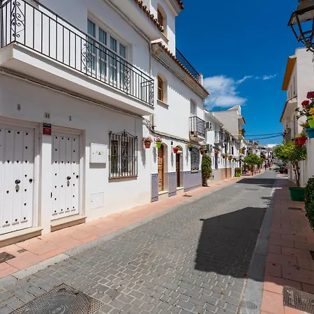 Vivienda Casares Apartment Estepona
